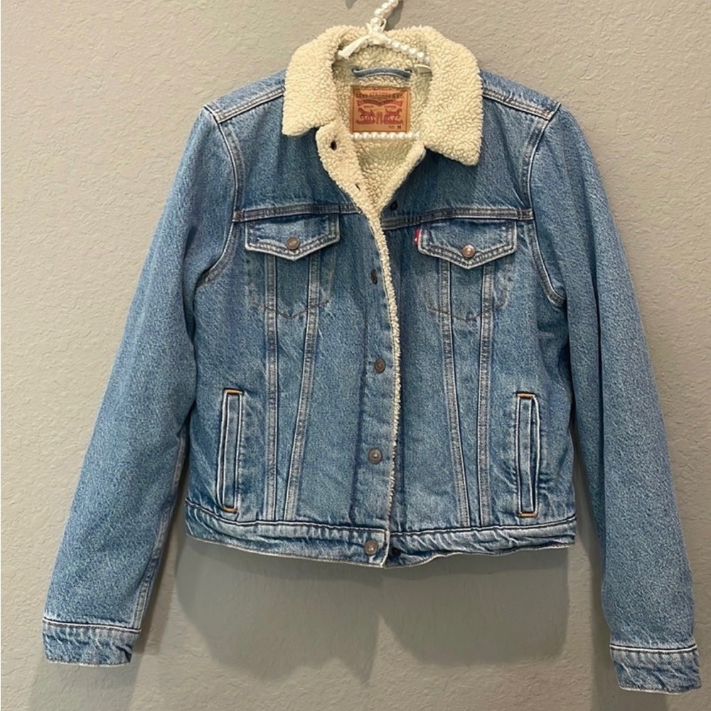 Levi’s Sherpa lined Jean jacket